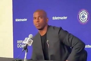 都要走了？！保罗加盟时表示：我和哈登还有未完成的事业