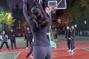 和她结婚不用担心孩子的身高了！