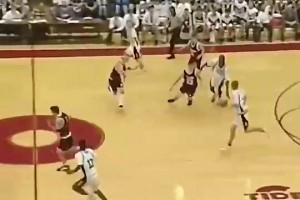 南苏丹野球场人均2米1~这是杜兰特批发市场吧